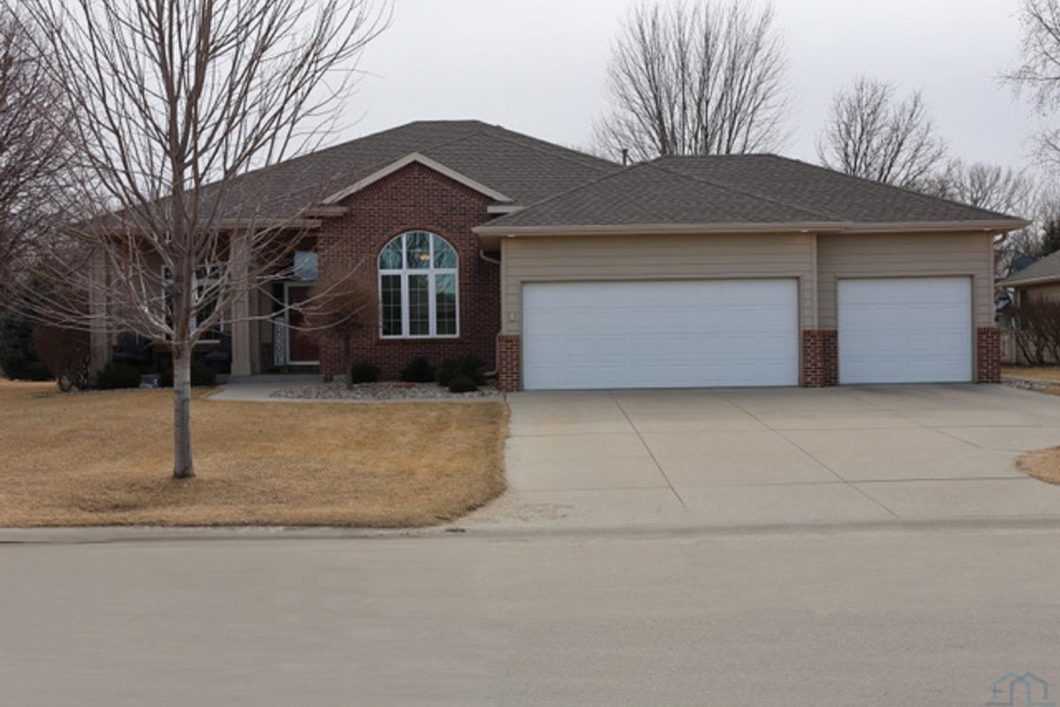 831929 520 Bluestem
