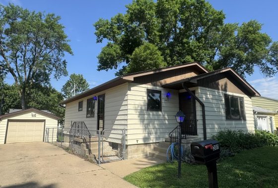 833252 2811 S Coral Street